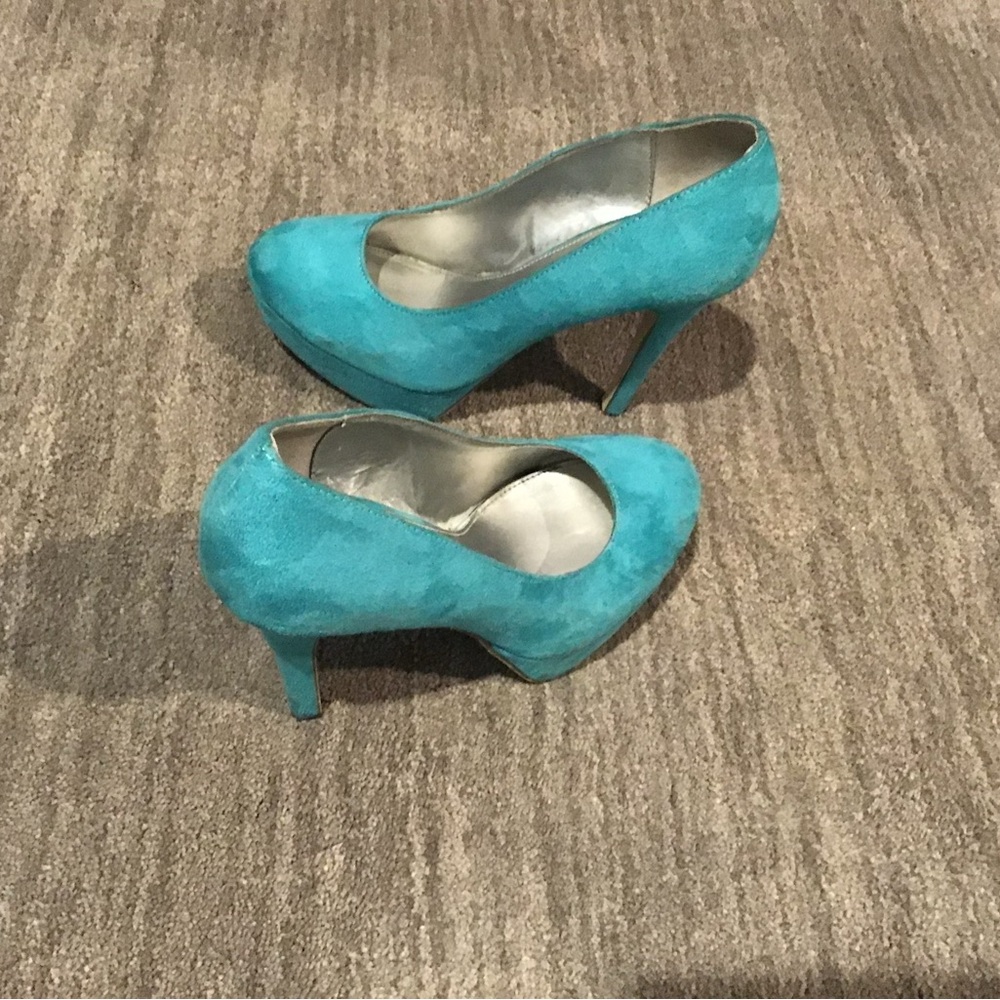 Teal/Aqua heels